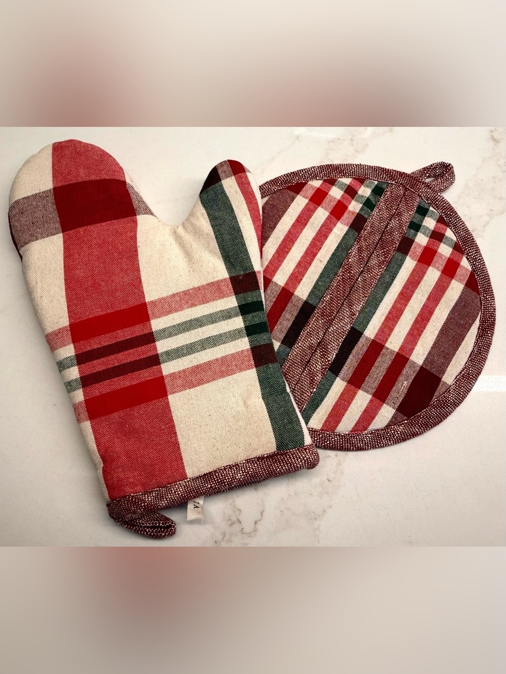 Magnolia Plaid Oven Mitt & Potholder Set Red Green Farmhouse